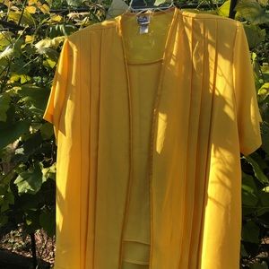 Fashion Design Yellow Blouse 2 Pieces Set